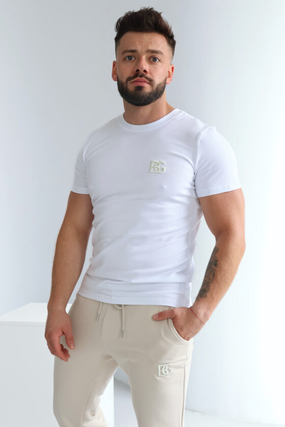T-shirt męski biały z beżowym logo – BG BOND