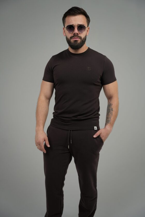 T-shirt męski slim fit z haftem 3D BG FORM – gorzka czekolada