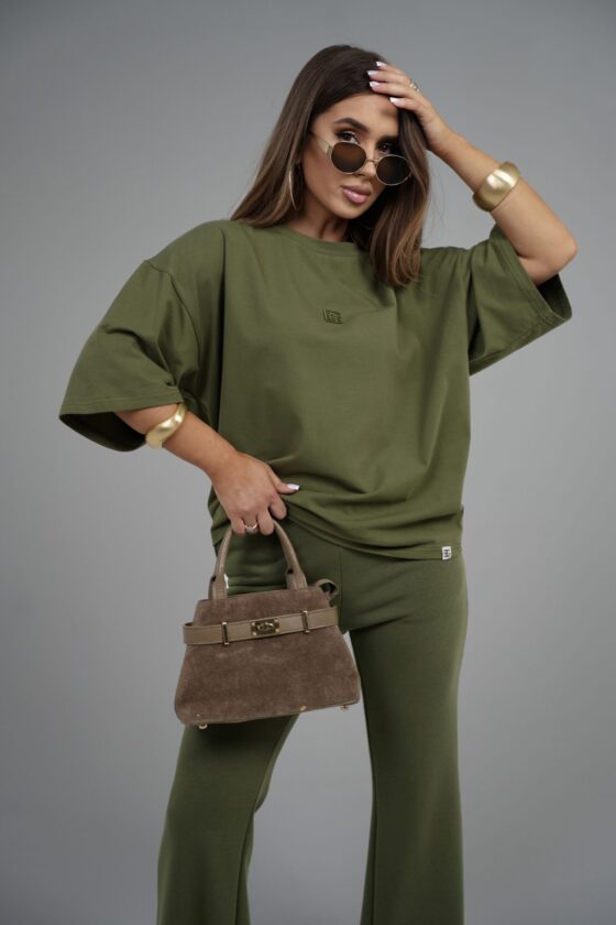 T-shirt damski oversize z haftem BG DRAPE – oliwka